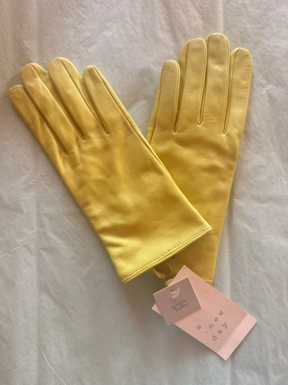 A New Day Women’s Leather Gloves in Chartreuse Green Size Small NWT